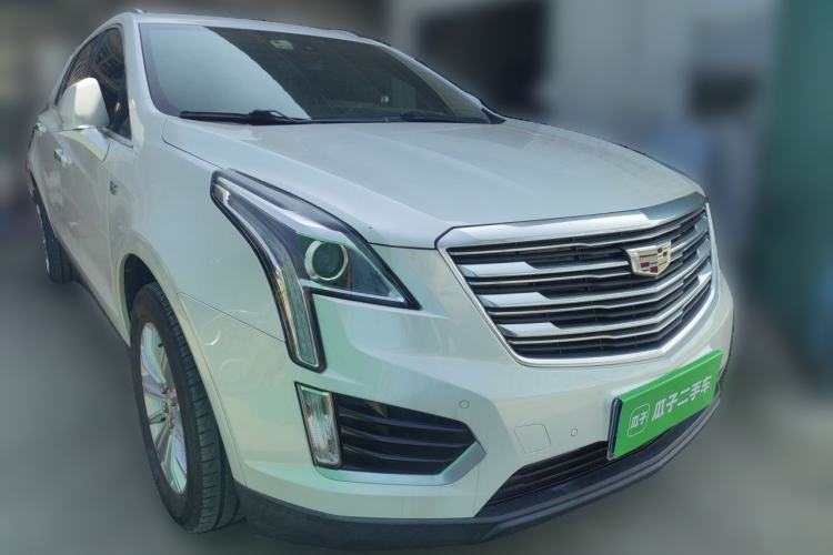 Used Cadillac XT5 2018 28E Four-Wheel Drive Tech Version Front Right 45 Deg