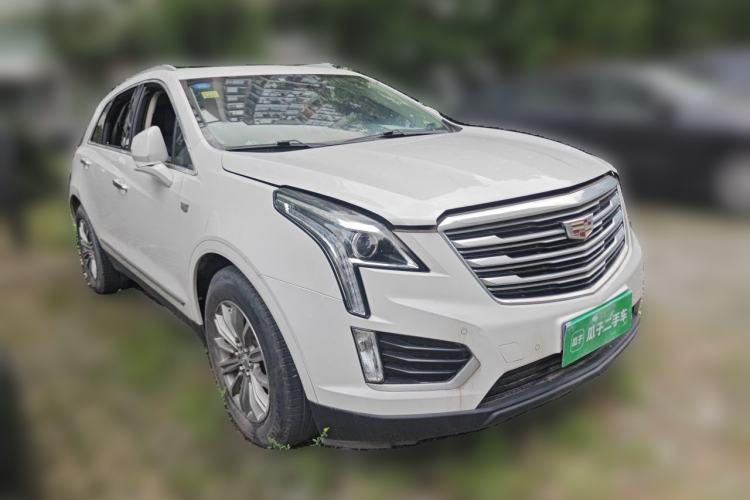 Used Cadillac XT5 2018 25T Luxury Model Front Right 45 Deg