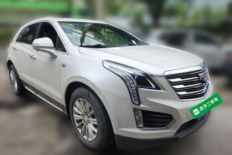 Used Cadillac XT5 2018 28E Four-Wheel Drive Tech Version Front Right 45 Deg