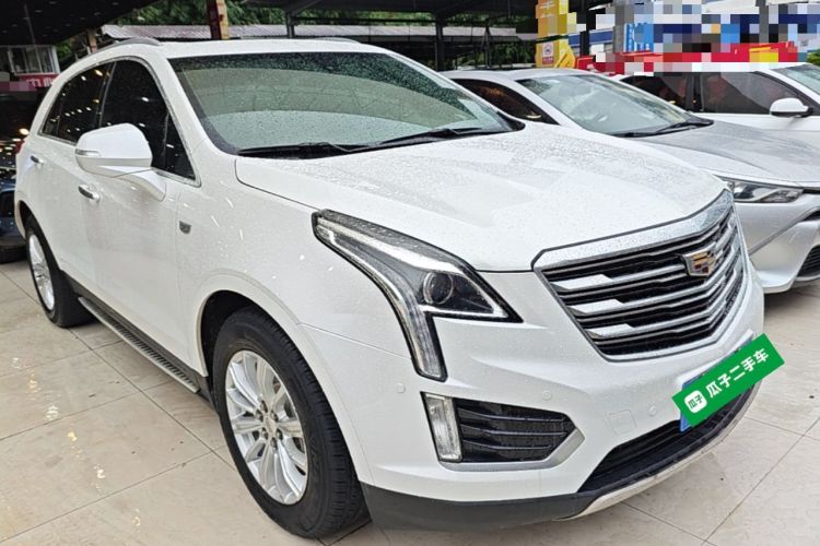 Used Cadillac XT5 2018 28E Four-Wheel Drive Tech Version Front Right 45 Deg