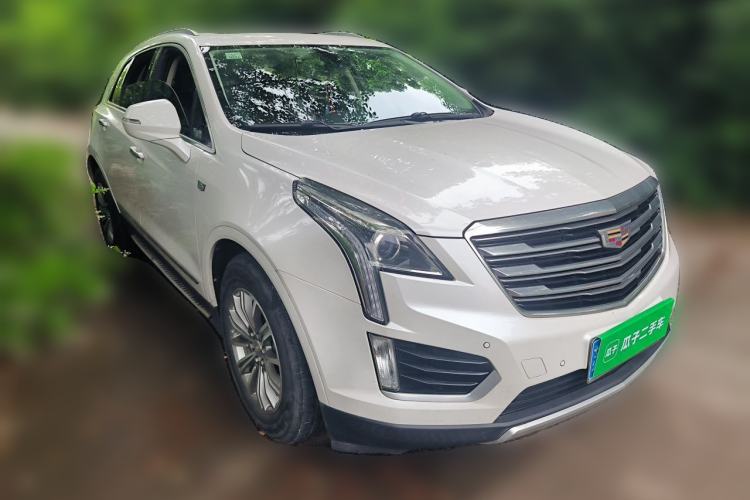 Used Cadillac XT5 2018 25T Luxury Model Front Right 45 Deg