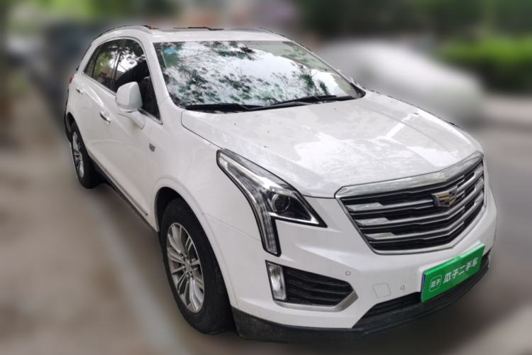 Used Cadillac XT5 2018 25T Luxury Model Front Right 45 Deg
