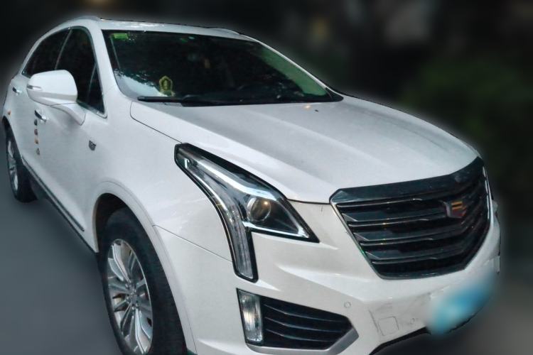 Used Cadillac XT5 2018 25T Luxury Model Front Right 45 Deg