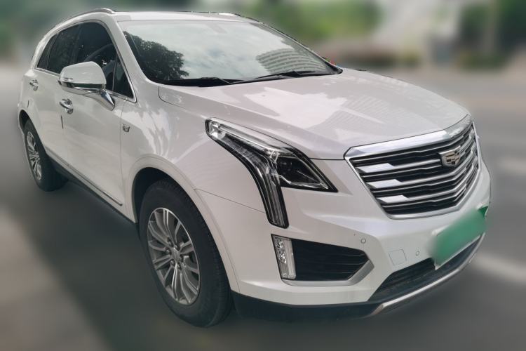 Used Cadillac XT5 2018 28T Four-Wheel Drive Luxury Model Front Right 45 Deg