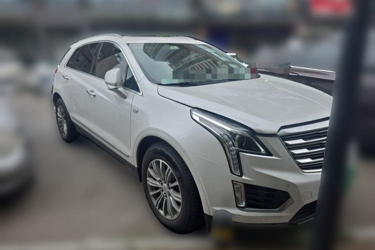 Used Cadillac XT5 2018 25T Tech Model Front Right 45 Deg