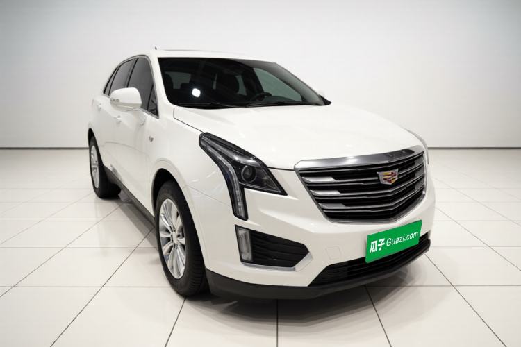 Used Cadillac XT5 2018 28E Four-Wheel Drive Tech Version Front Right 45 Deg