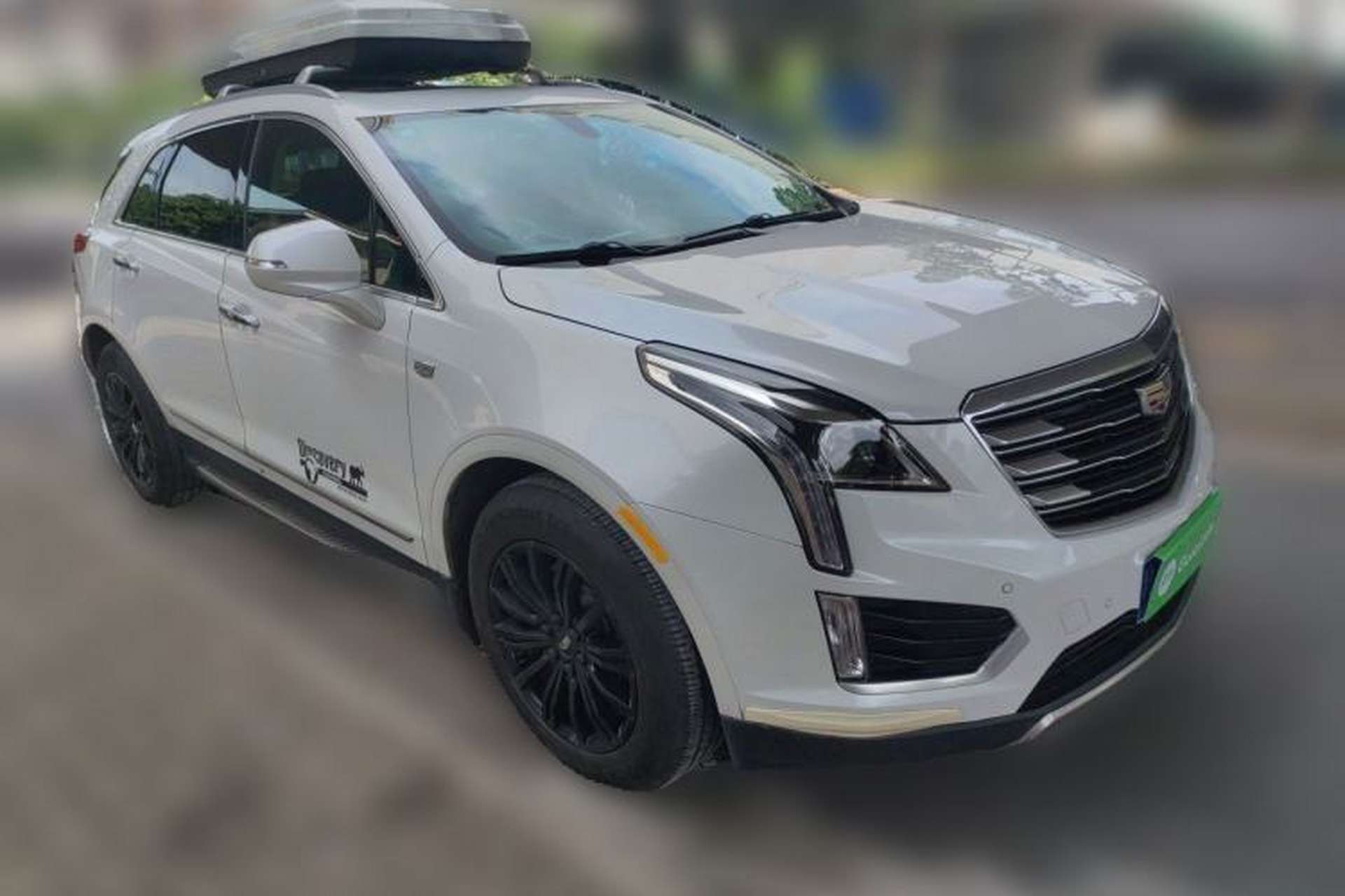 Used Cadillac XT5 2018 25T Luxury Model Front Right 45 Deg