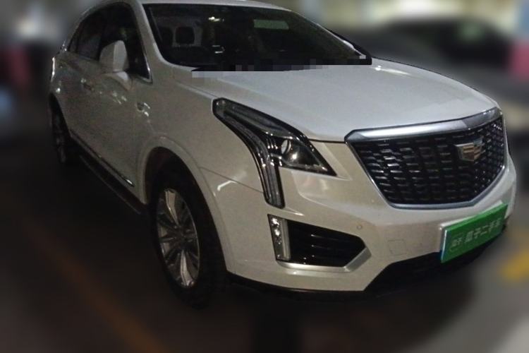 Used Cadillac XT5 2018 28T Four-Wheel Drive Luxury Model Front Right 45 Deg