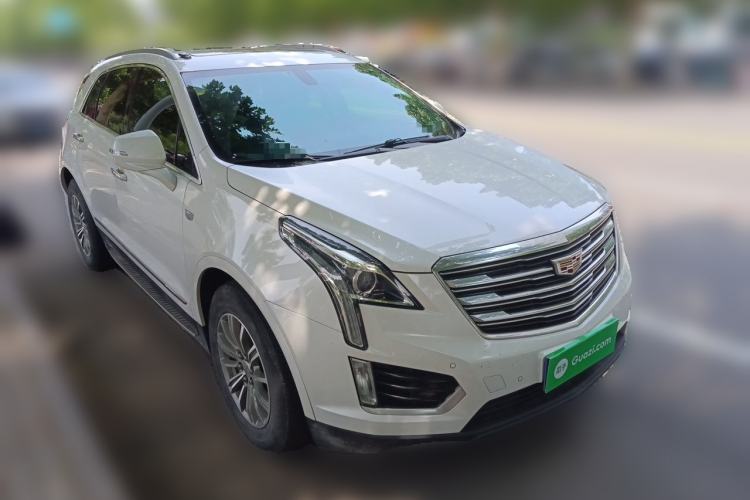 Used Cadillac XT5 2018 25T Luxury Model Front Right 45 Deg