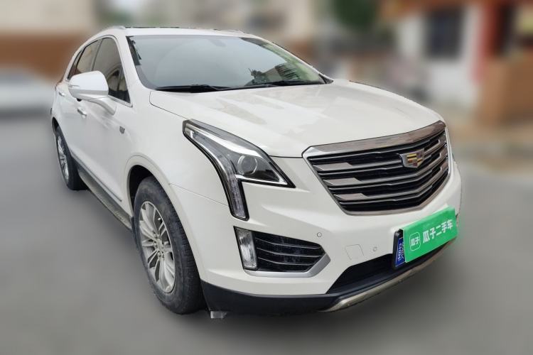 Used Cadillac XT5 2018 25T Luxury Model Front Right 45 Deg