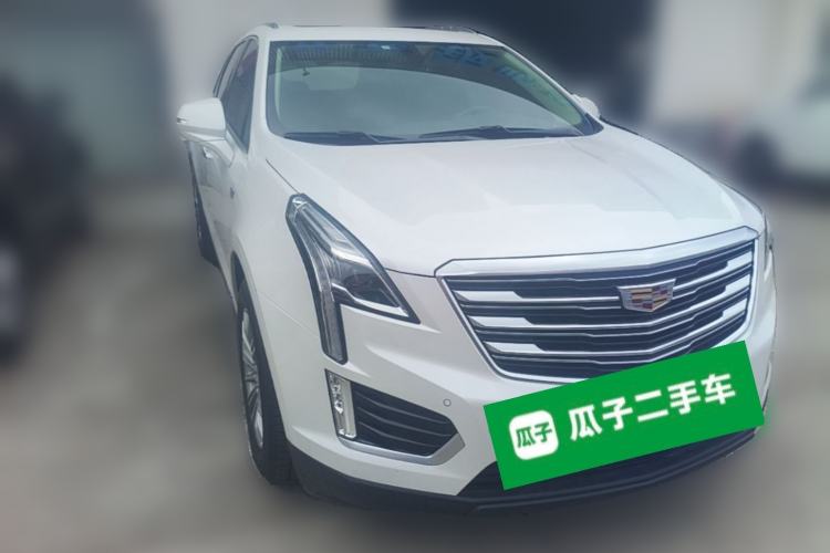 Used Cadillac XT5 2018 28T Four-Wheel Drive Luxury Model Front Right 45 Deg
