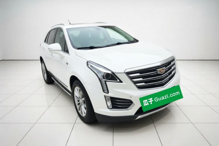 Used Cadillac XT5 2018 25T Luxury Model Front Right 45 Deg