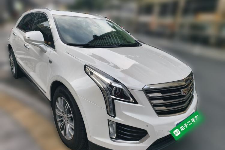 Used Cadillac XT5 2018 25T Luxury Model Front Right 45 Deg