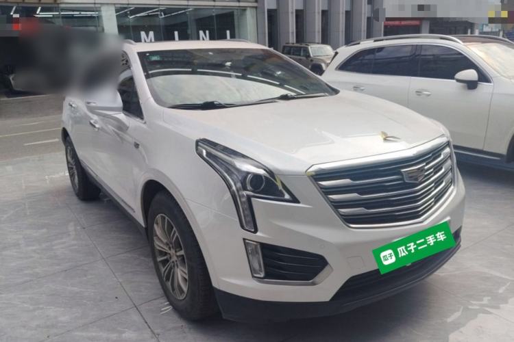 Used Cadillac XT5 2018 25T Luxury Model Front Right 45 Deg