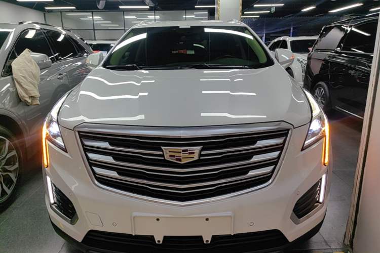 Used Cadillac XT5 2018 28T Four-Wheel Drive Luxury Model Front