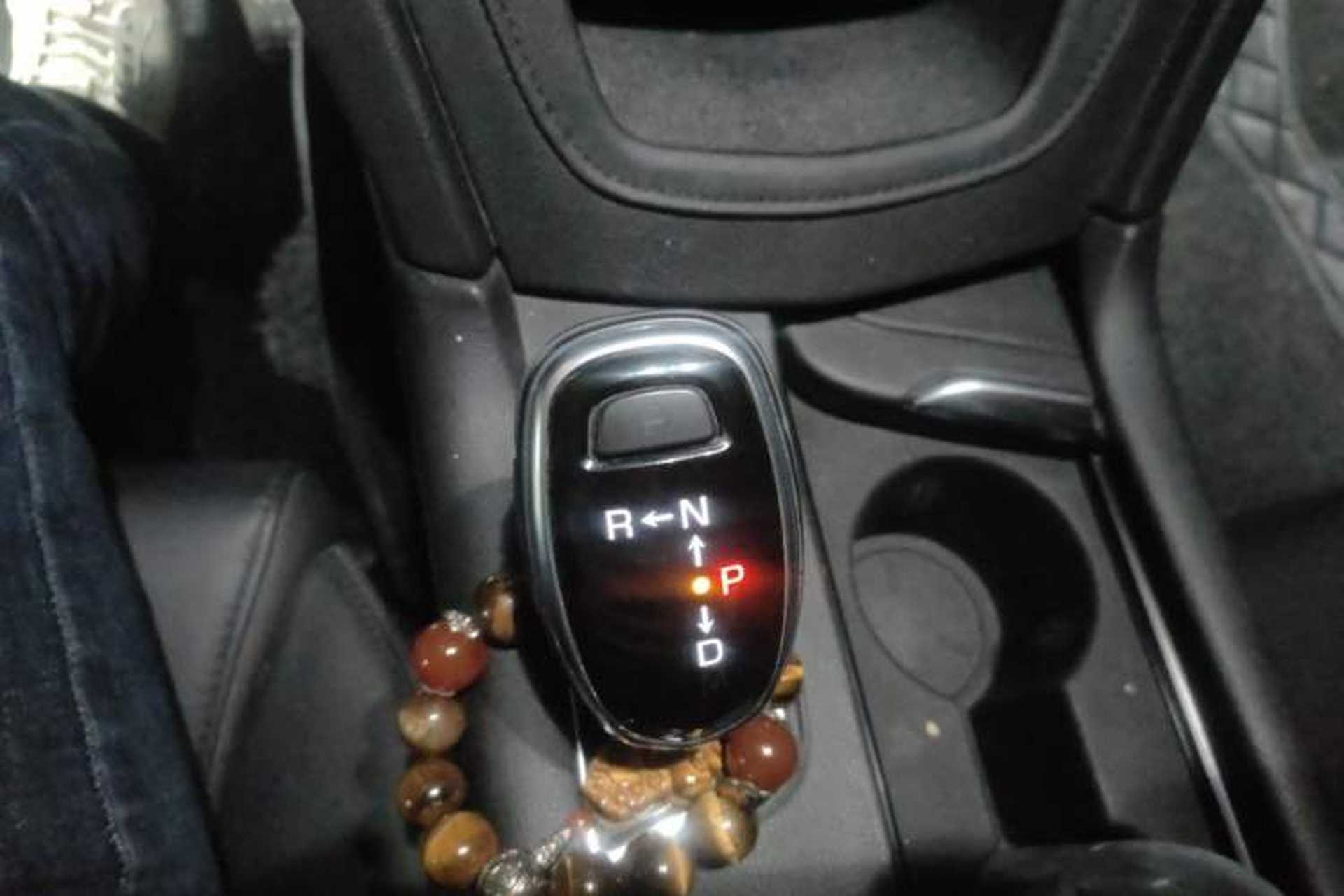 Used Cadillac XT5 2018 25T Luxury Model Gear Lever