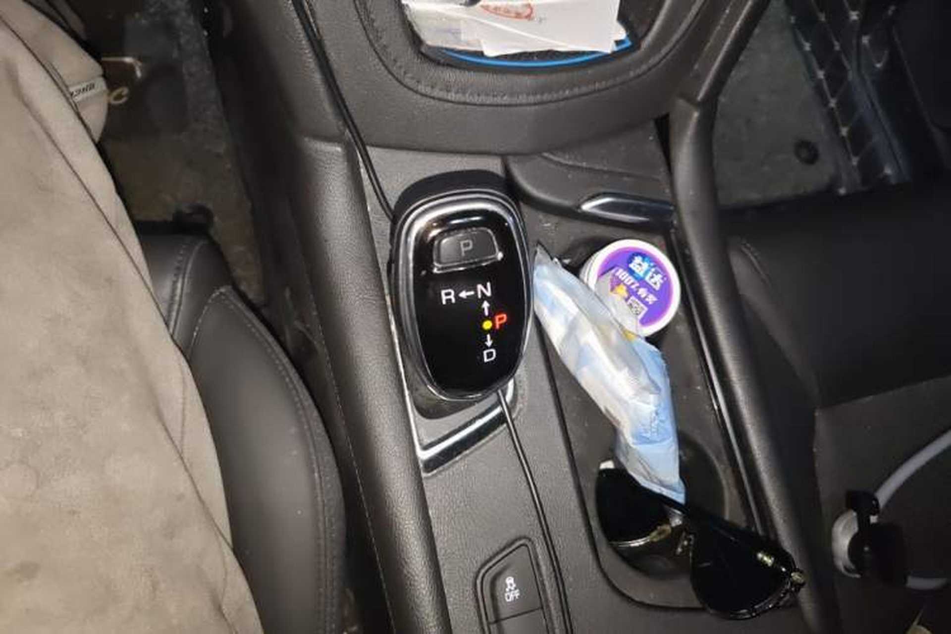 Used Cadillac XT5 2018 25T Luxury Model Gear Lever