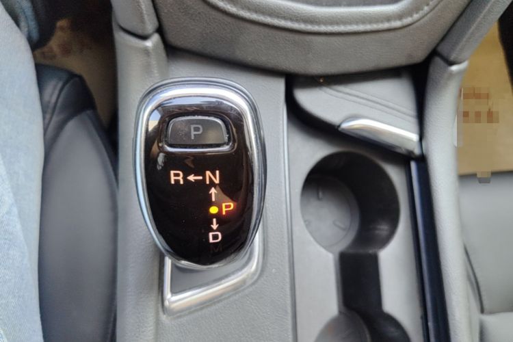 Used Cadillac XT5 2018 25T Luxury Model Gear Lever