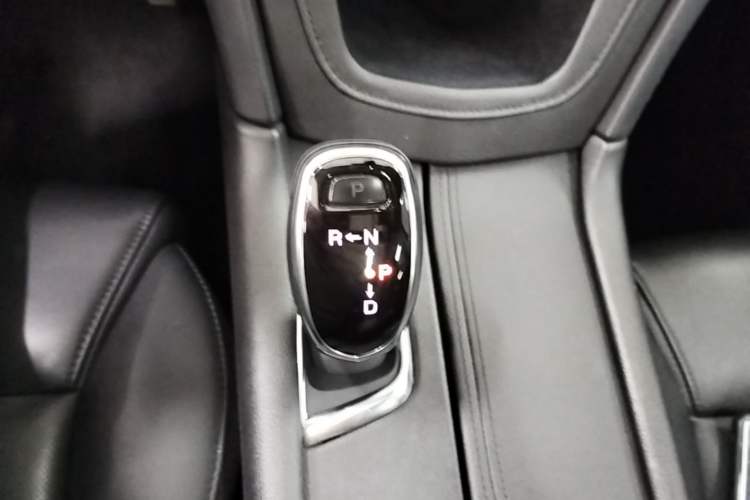 Used Cadillac XT5 2018 28T Four-Wheel Drive Luxury Model Gear Lever