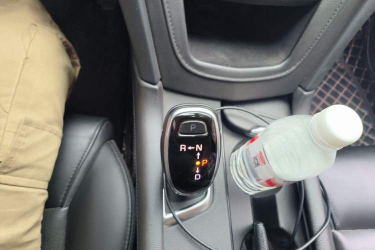 Used Cadillac XT5 2018 28T Four-Wheel Drive Luxury Model Gear Lever