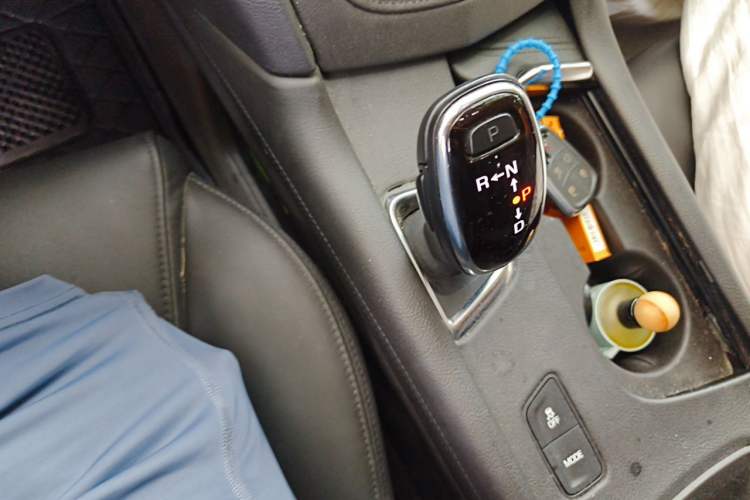 Used Cadillac XT5 2018 25T Luxury Model Gear Lever