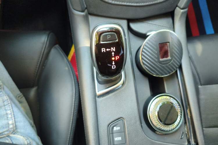 Used Cadillac XT5 2018 28T Four-Wheel Drive Luxury Model Gear Lever