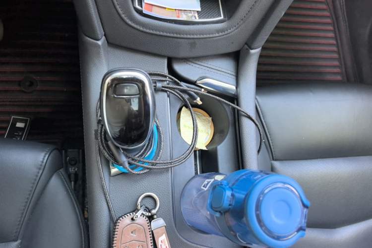 Used Cadillac XT5 2018 25T Luxury Model Gear Lever