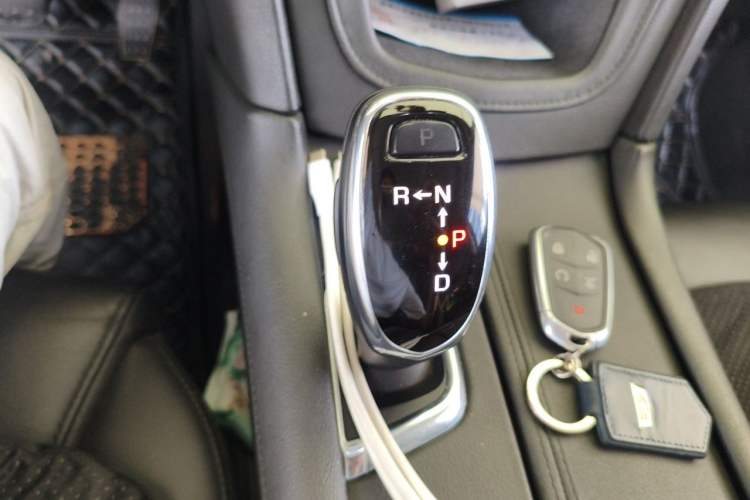 Used Cadillac XT5 2018 28T Four-Wheel Drive Luxury Model Gear Lever