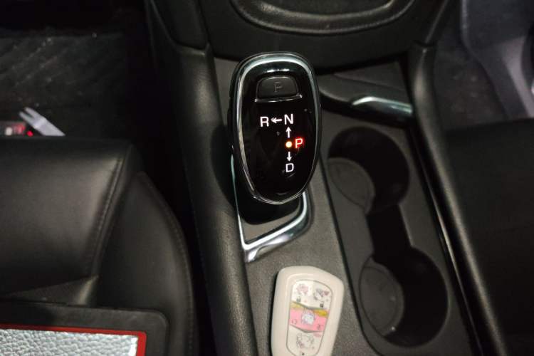 Used Cadillac XT5 2018 25T Luxury Model Gear Lever