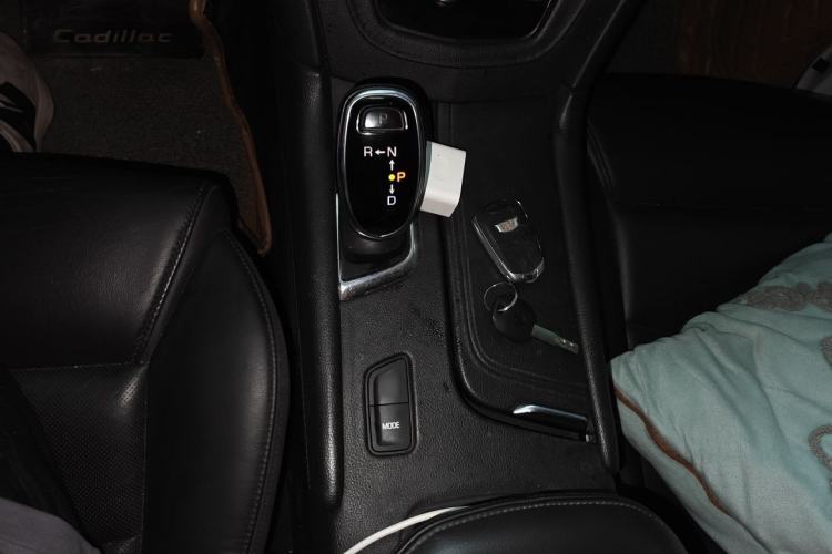 Used Cadillac XT5 2018 25T Luxury Model Gear Lever