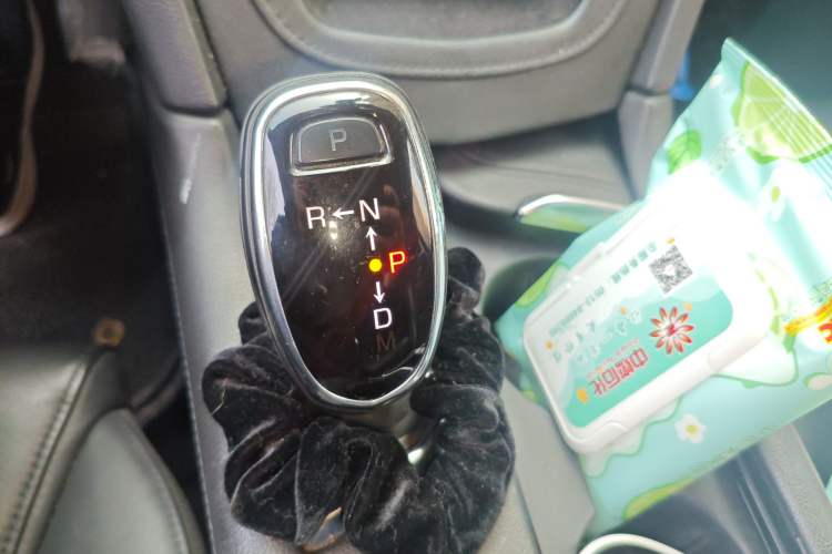 Used Cadillac XT5 2018 25T Luxury Model Gear Lever