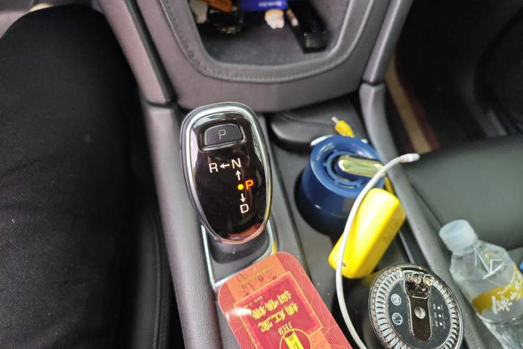 Used Cadillac XT5 2018 25T Luxury Model Gear Lever