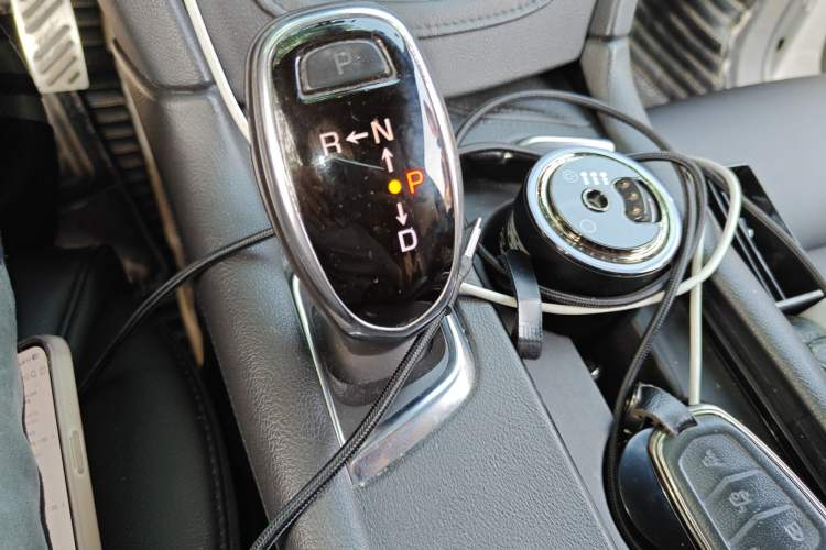 Used Cadillac XT5 2018 25T Tech Model Gear Lever