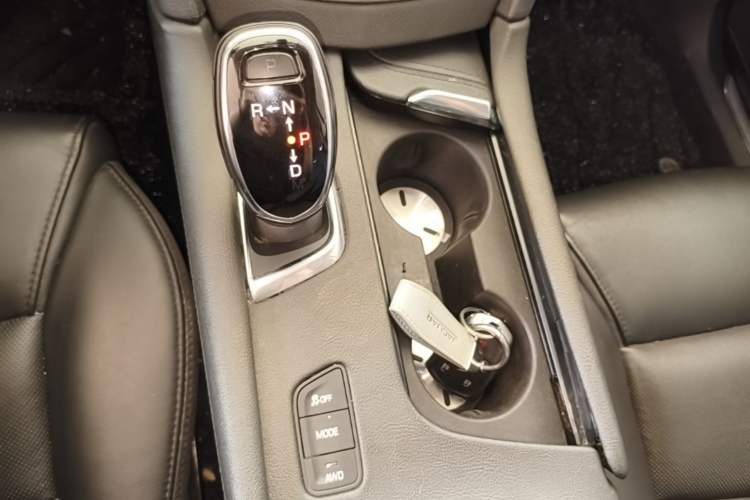 Used Cadillac XT5 2018 28T Four-Wheel Drive Luxury Model Gear Lever