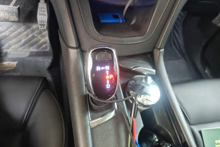 Used Cadillac XT5 2018 25T Luxury Model Gear Lever