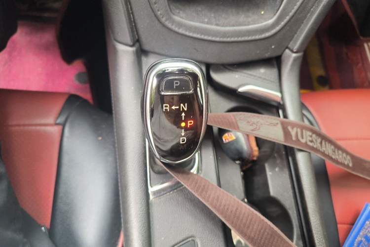 Used Cadillac XT5 2018 25T Luxury Model Gear Lever
