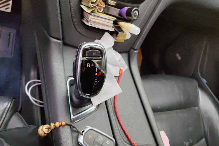 Used Cadillac XT5 2018 25T Luxury Model Gear Lever