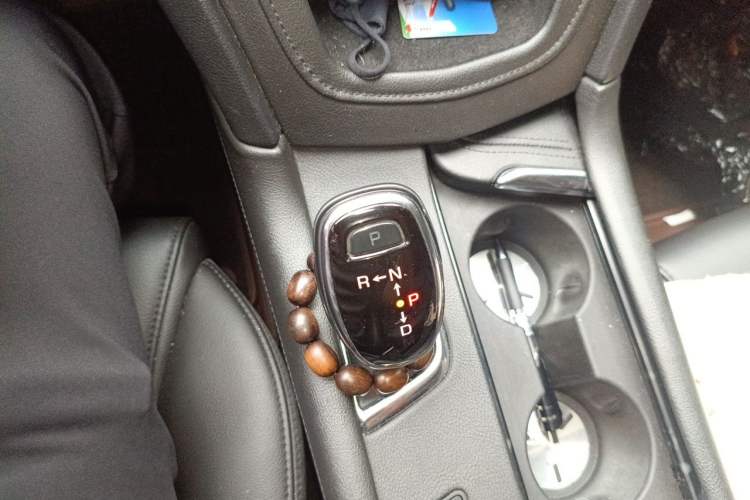 Used Cadillac XT5 2018 28E Four-Wheel Drive Tech Version Gear Lever