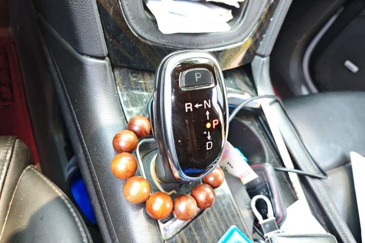Used Cadillac XT5 2018 25T Luxury Model Gear Lever