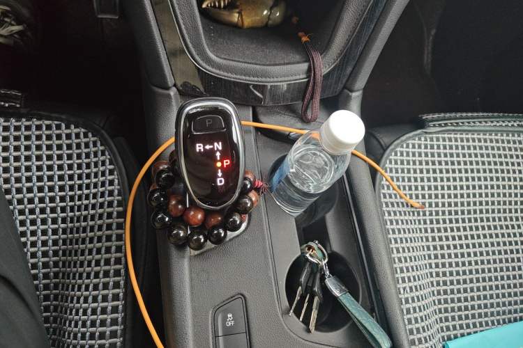 Used Cadillac XT5 2018 25T Luxury Model Gear Lever