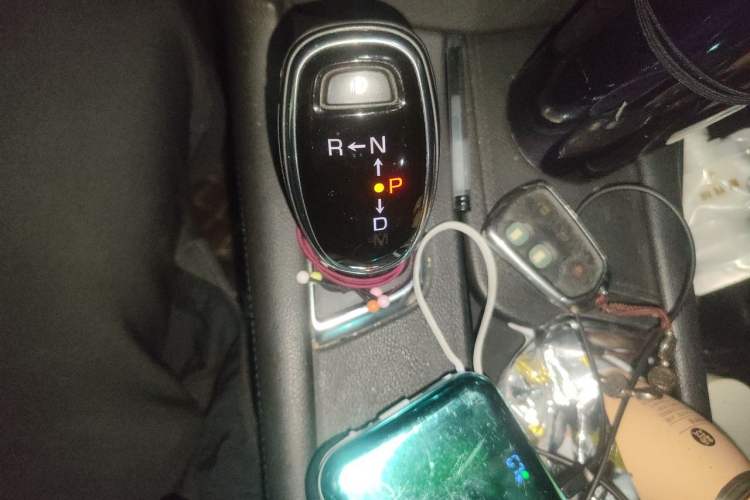 Used Cadillac XT5 2018 25T Luxury Model Gear Lever