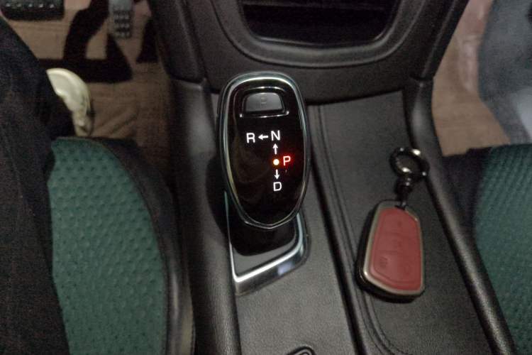 Used Cadillac XT5 2018 25T Luxury Model Gear Lever