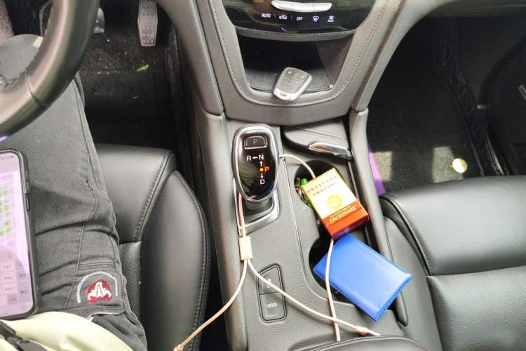 Used Cadillac XT5 2018 25T Luxury Model Gear Lever