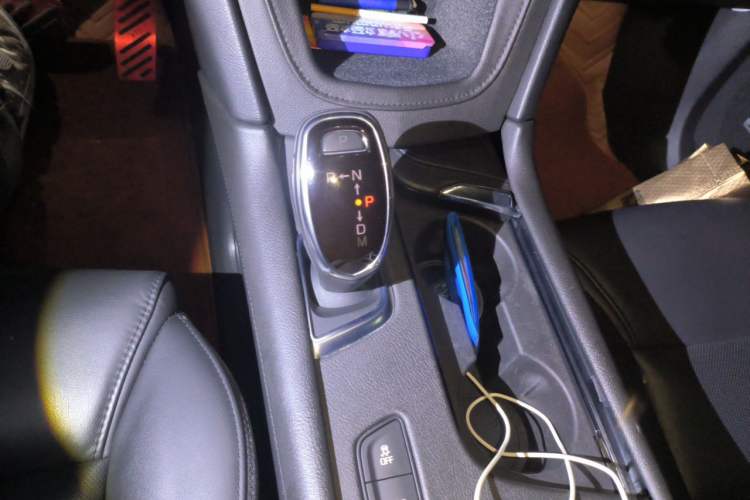 Used Cadillac XT5 2018 25T Luxury Model Gear Lever