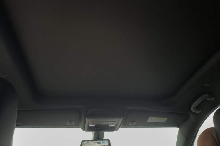 Used Cadillac XT5 2018 28E Four-Wheel Drive Tech Version Headliner