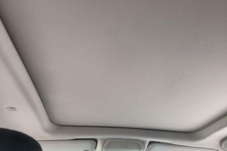 Used Cadillac XT5 2018 28T Four-Wheel Drive Luxury Model Headliner