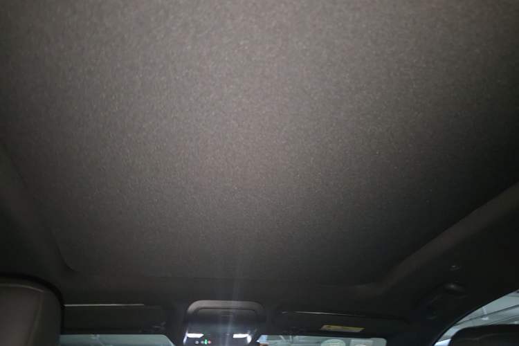 Used Cadillac XT5 2018 28E Four-Wheel Drive Tech Version Headliner