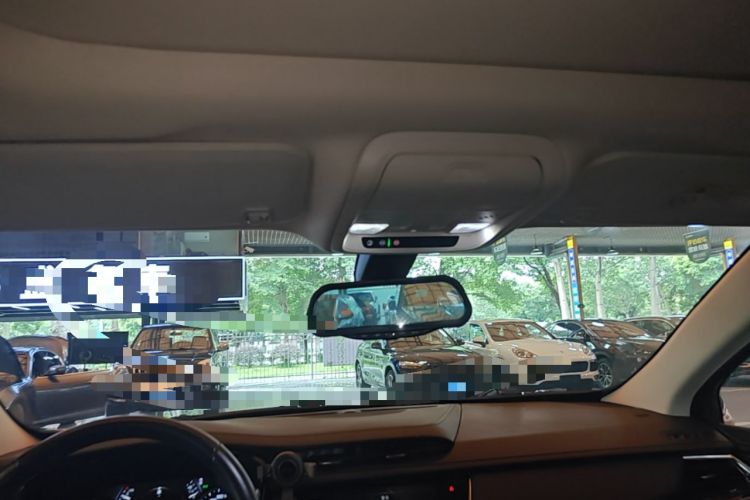 Used Cadillac XT5 2018 25T Luxury Model Headliner