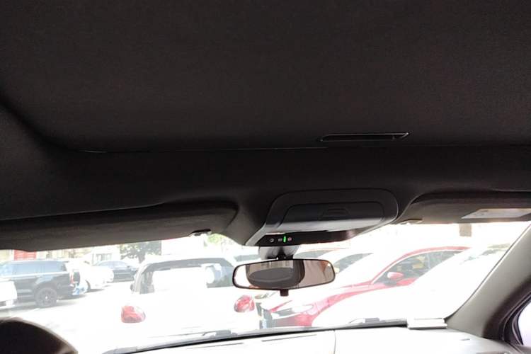 Used Cadillac XT5 2018 25T Tech Model Headliner