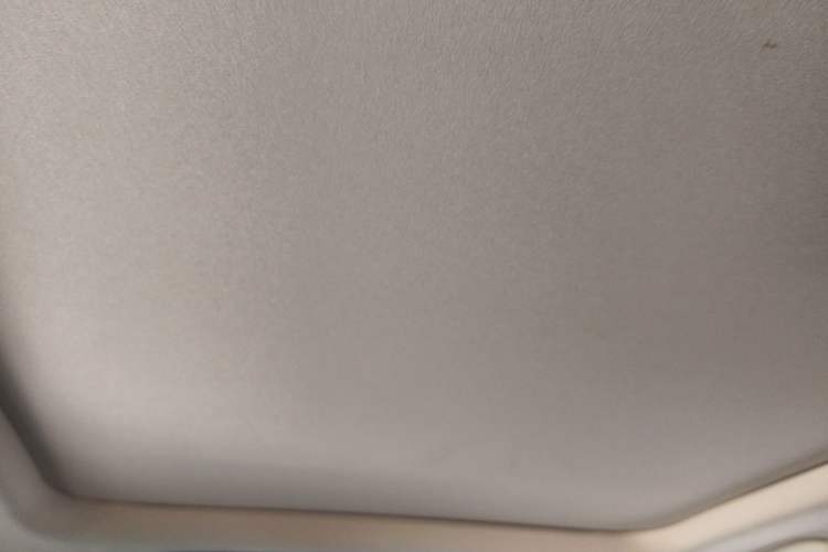 Used Cadillac XT5 2018 25T Luxury Model Headliner